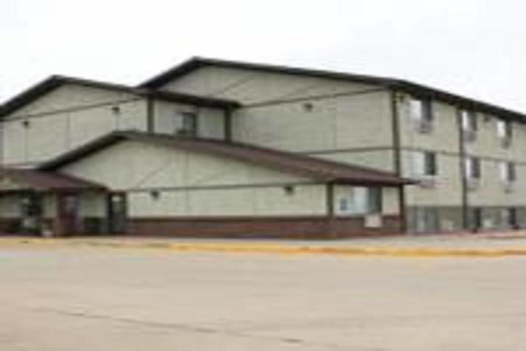 Le Mars Inn And Suites Екстер'єр фото