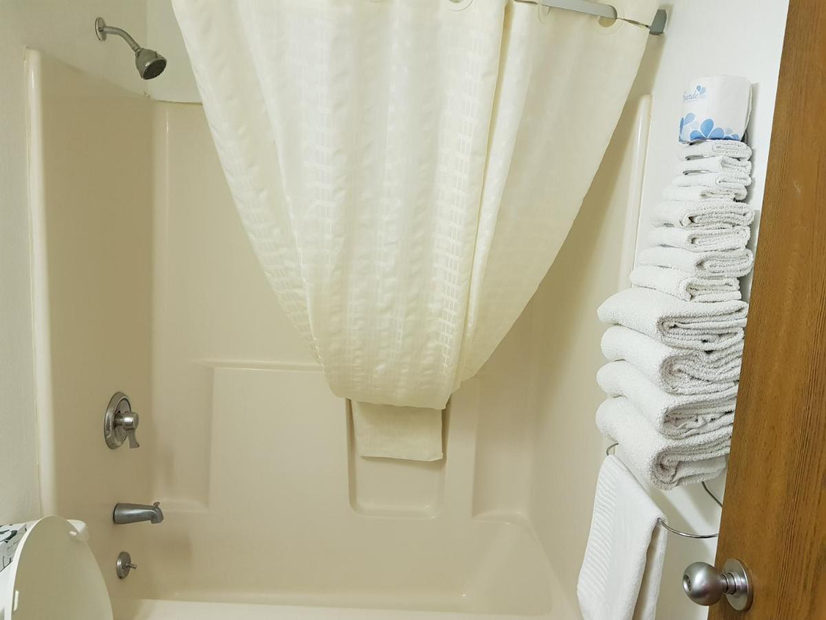 Le Mars Inn And Suites Екстер'єр фото