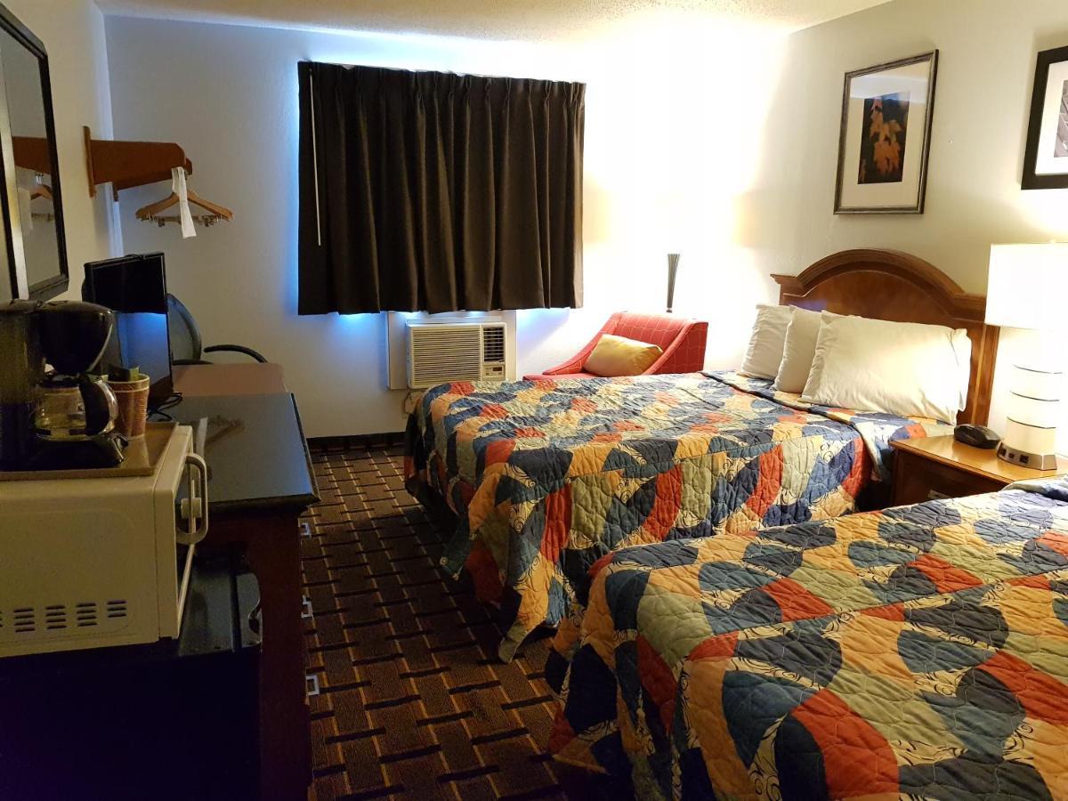 Le Mars Inn And Suites Екстер'єр фото