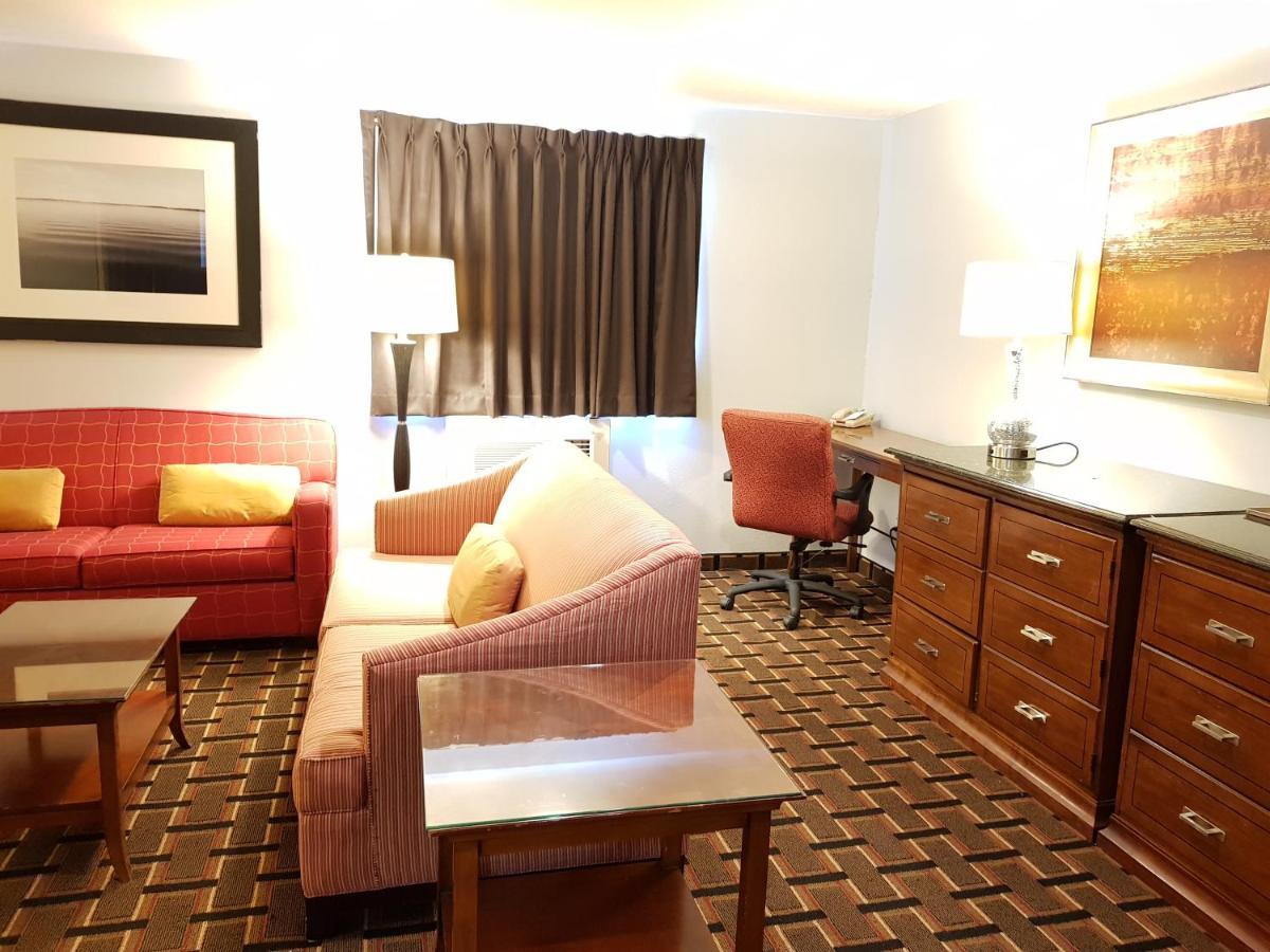 Le Mars Inn And Suites Екстер'єр фото